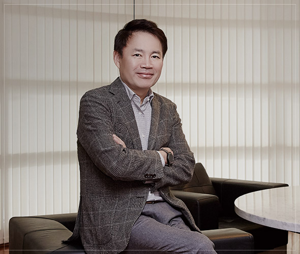 모나미 대표 송하경 사진